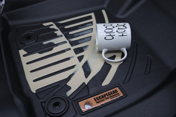 Toyota Hilux Moulded Floor Mats DC